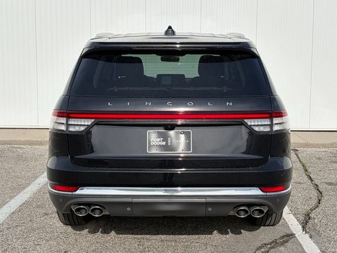 New 2026 Lincoln Aviator AWD image 4