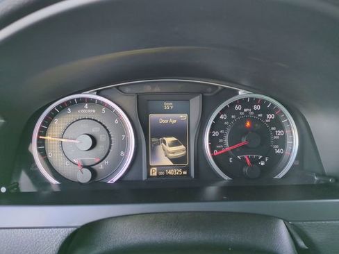 Used 2015 Toyota Camry XSE w/ Moonroof Package image 12