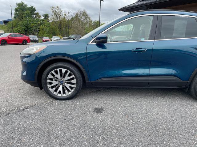 Used 2020 Ford Escape Titanium AWD/4WD image 2