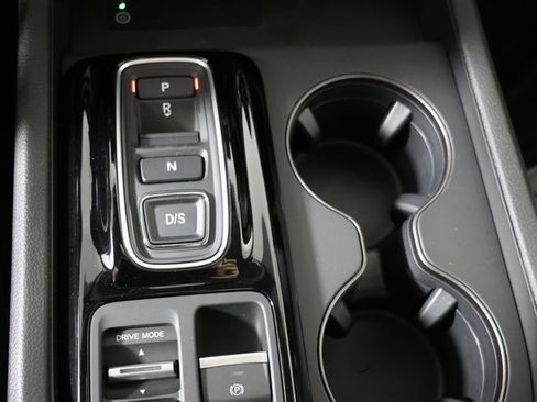 New 2025 Honda Pilot EX-L image 17