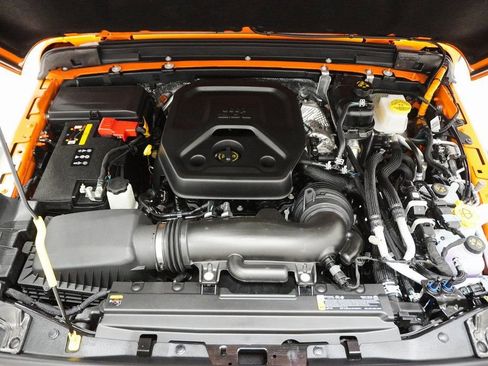 Used 2025 Jeep Wrangler Sport S 4xe w/ Convenience Group image 10