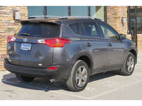 Used 2015 Toyota RAV4 XLE image 3