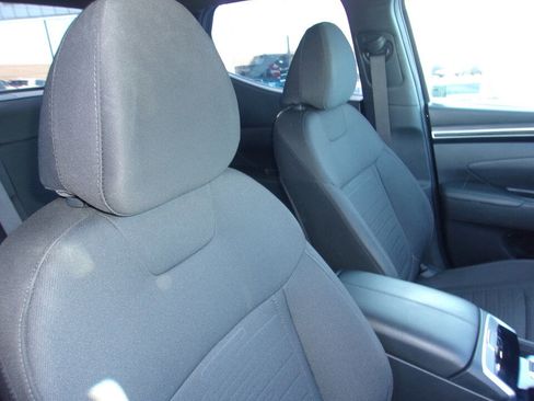 Used 2023 Hyundai Santa Cruz SE image 12