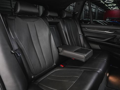 Used 2017 BMW X5 M image 51