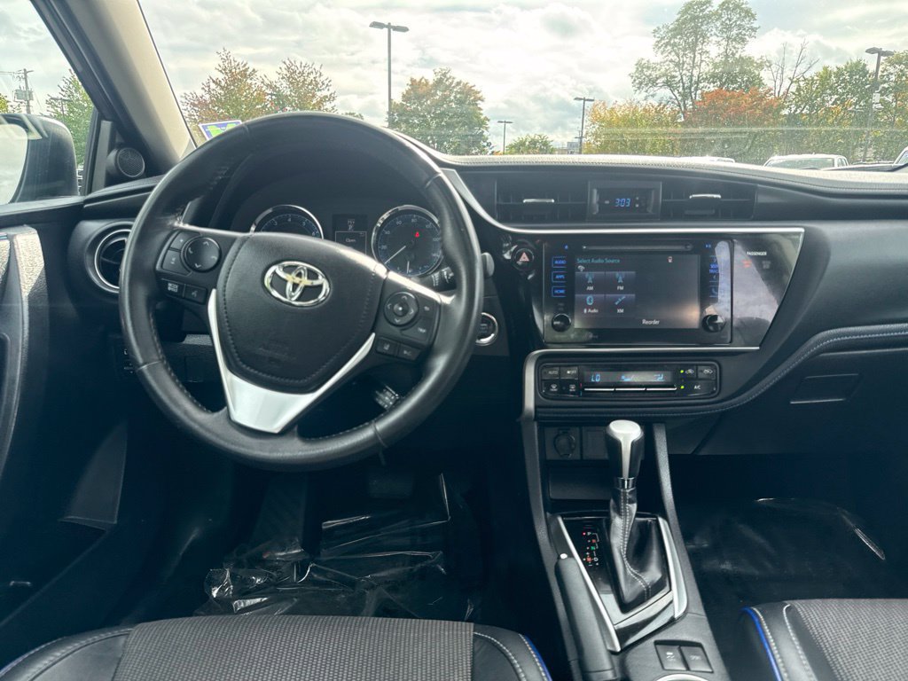 Certified 2017 Toyota Corolla SE w/ SE Premium Package FWD image 20