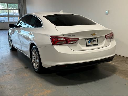 Used 2020 Chevrolet Malibu LT FWD image 3