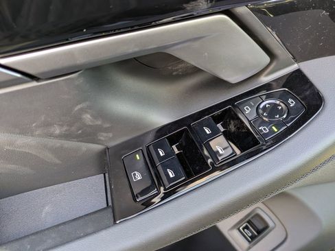New 2026 BMW 530i xDrive w/ Premium Package AWD/4WD image 13