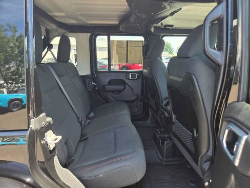 Used 2026 Jeep Wrangler Unlimited Rubicon AWD/4WD image 13