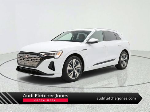 Used 2024 Audi Q8 e-tron Premium Plus AWD/4WD image 1