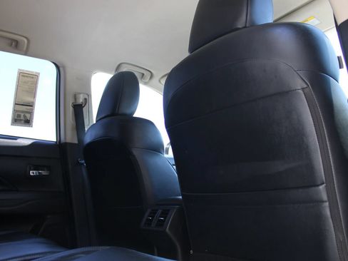 Used 2020 Mitsubishi Outlander SEL FWD image 15