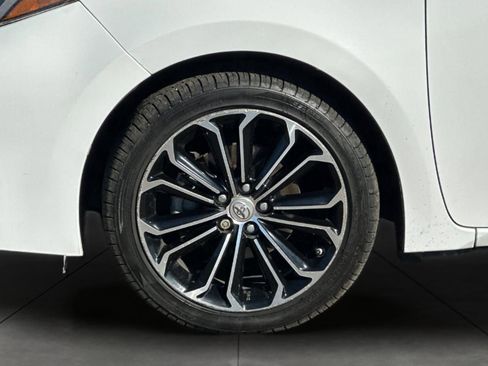 Used 2017 Toyota Corolla SE w/ Carpet Mat Package (TMS) image 28