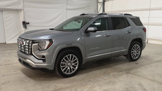 New 2026 GMC Terrain Denali w/ LPO, Floor Liner Package AWD/4WD image 4