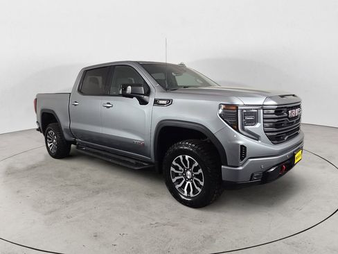 Used 2023 GMC Sierra 1500 AT4 w/ Technology Package AWD/4WD image 7