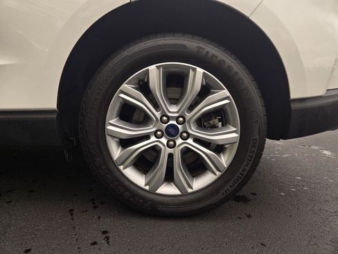 Used 2022 Ford Edge Titanium w/ Equipment Group 301A AWD/4WD image 11