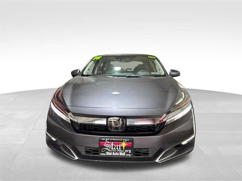 Used 2018 Honda Clarity Plug-In Hybrid image 2