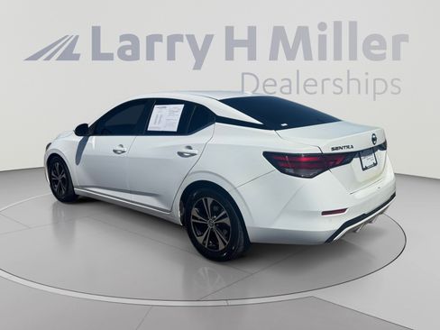 Used 2022 Nissan Sentra SV w/ Trunk Package FWD image 3