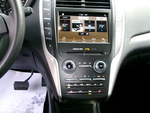 Used 2019 Lincoln MKC Premiere AWD/4WD image 17