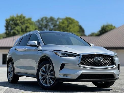 Used 2021 INFINITI QX50 Luxe FWD image 3