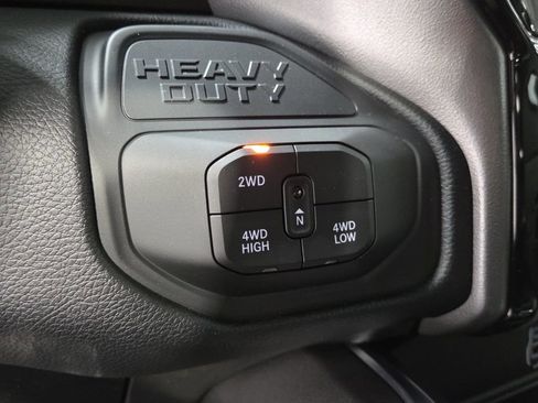 New 2026 RAM 2500 Big Horn AWD/4WD image 25