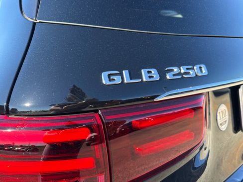 Certified 2026 Mercedes-Benz GLB 250 4MATIC image 7