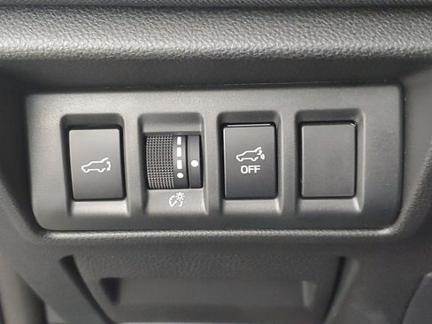 Used 2025 Subaru Outback Premium image 26