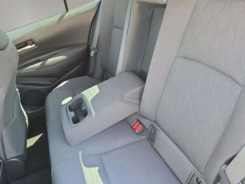 Used 2020 Toyota Corolla LE FWD image 35