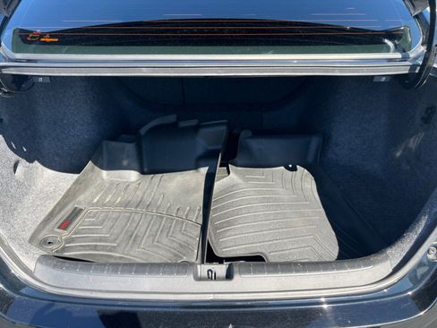 Used 2018 Honda Accord Sport image 19