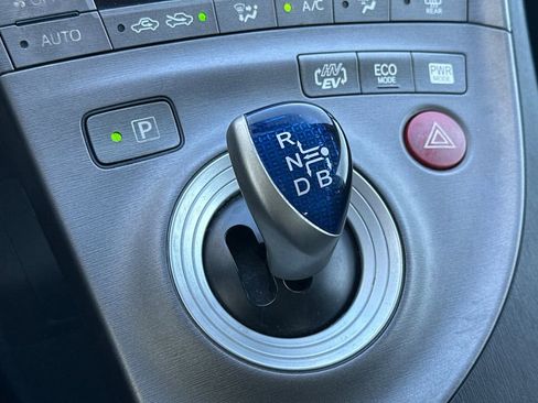 Used 2012 Toyota Prius Plug-In Hybrid image 20