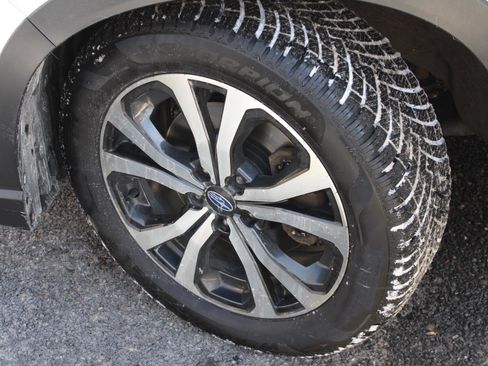 Used 2021 Subaru Forester Limited image 20