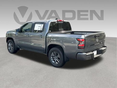 Used 2025 Nissan Frontier SV RWD image 36