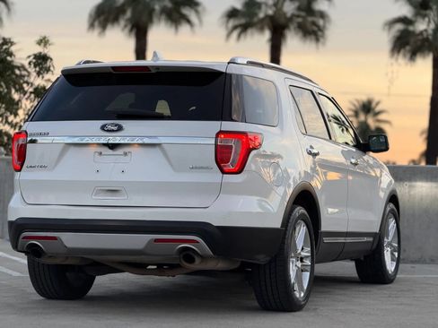Used 2017 Ford Explorer Limited FWD image 14