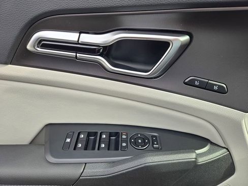 New 2026 Kia Sportage SX FWD image 16