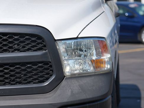 Used 2018 RAM 1500 Express AWD/4WD image 9