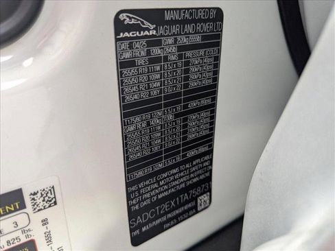 New 2026 Jaguar F-PACE R-Dynamic S image 17