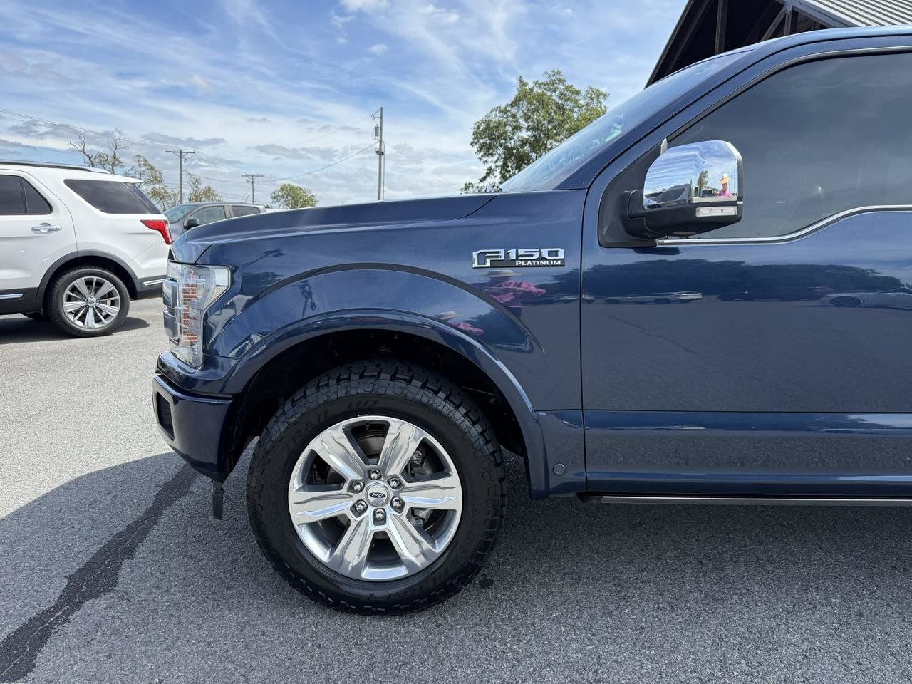 Used 2019 Ford F150 Platinum w/ Equipment Group 701A Luxury AWD/4WD image 40