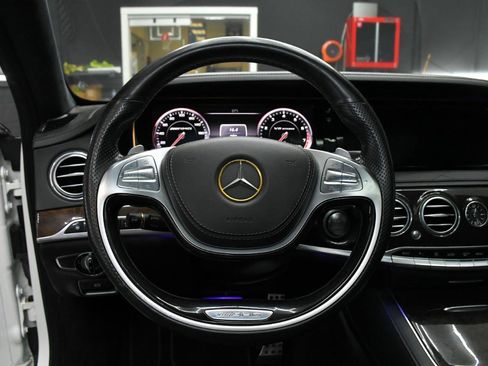 Used 2014 Mercedes-Benz S 63 AMG 4MATIC Sedan image 22