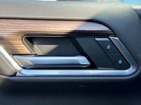 Certified 2022 Chevrolet Silverado 1500 RST w/ Diesel Off-Road Package image 23