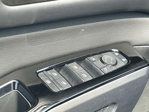 New 2026 Nissan Pathfinder SL AWD/4WD image 19