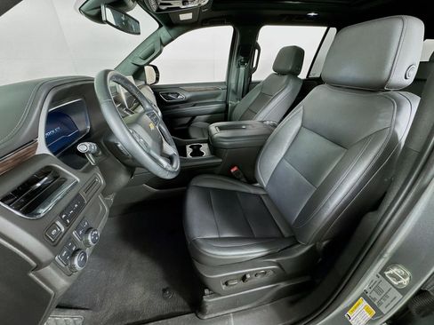 Used 2023 Chevrolet Suburban LT AWD/4WD image 12