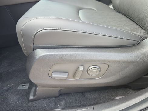 New 2026 Kia Carnival EX image 21