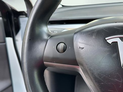 Used 2018 Tesla Model 3 Mid Range image 42