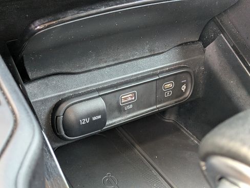 Used 2025 Kia Telluride S FWD image 34