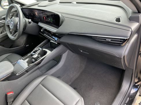 Used 2025 Buick Envision Preferred image 41