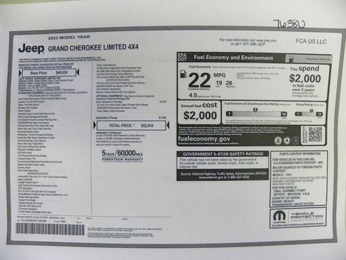 Used 2023 Jeep Grand Cherokee Limited w/ Black Appearance Package AWD/4WD image 23