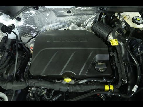 New 2026 Chevrolet Trax LT w/ Driver Confidence Package FWD image 15