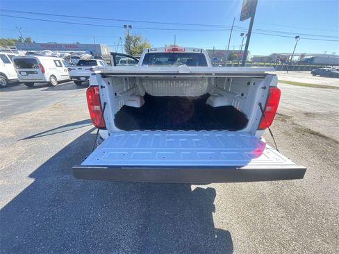 Used 2022 Chevrolet Colorado LT w/ Fleet Safety Package image 22
