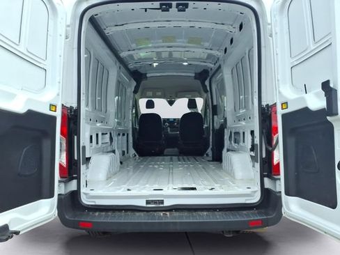 Used 2025 Ford Transit 250 148 Medium Roof RWD image 8