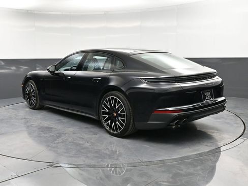 Certified 2025 Porsche Panamera 4 AWD/4WD image 3