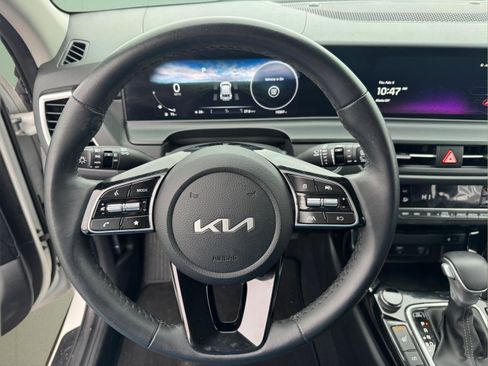 Used 2024 Kia Seltos EX image 20