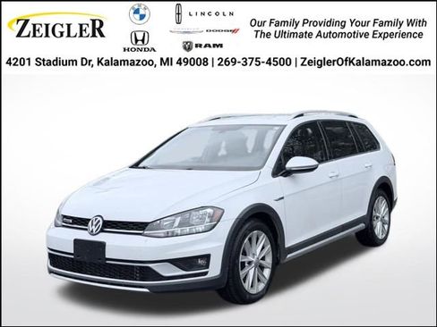 Used 2018 Volkswagen Golf Alltrack S AWD/4WD image 1